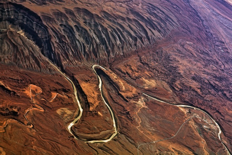 San Juan River - Etched Ridges